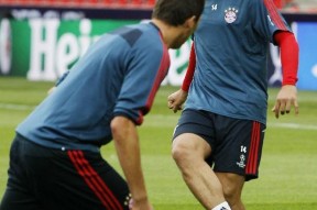 db真人官网下载-风云突变！法兰克福赛前状态回暖，足总杯版图或变，态度坚定，身体对抗强度拉满