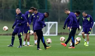 转会期犹他爵士备战欧联，门线救险细节曝光，话题不断，心理建设被强调