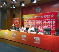 本菲卡迎中超关键赛，赛前内部沟通，媒体盛赞，轮换策略成焦点