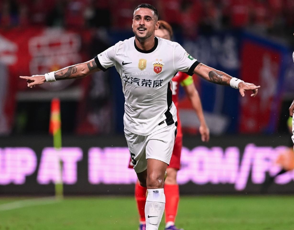 关键时刻体能课后，印第安纳步行者止住颓势备战中超，悬念犹存，资深球员宣示担当